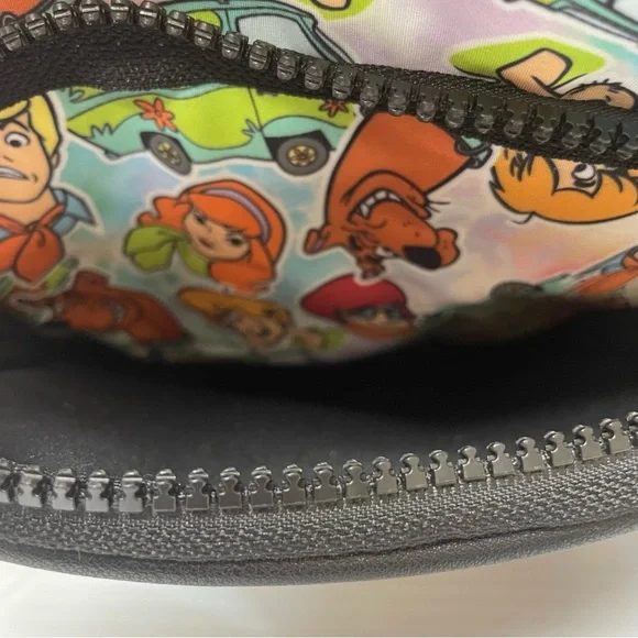 Scooby-Doo Character Print Crossbody Bag - Picture 5 of 8
